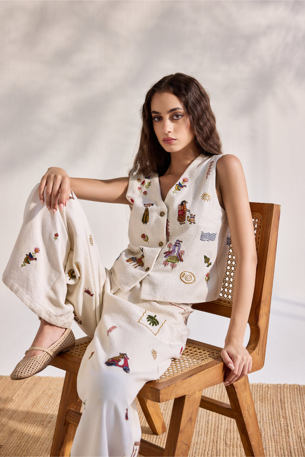 Ecru cotton jacquard embroidered pants