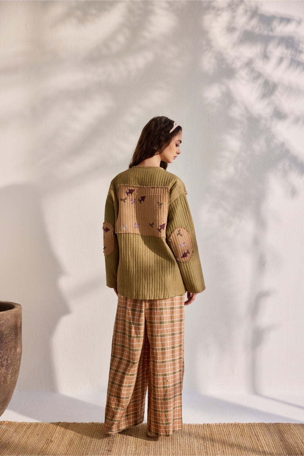 Beige woven checks pleated pants